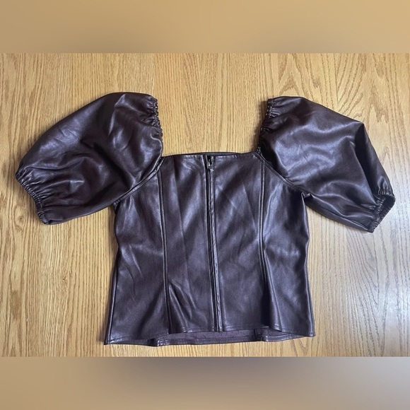 ANDREW MARC MARC NEW YORK Brown Faux Leather Puff Sleeve Top Size Small - Picture 2 of 7